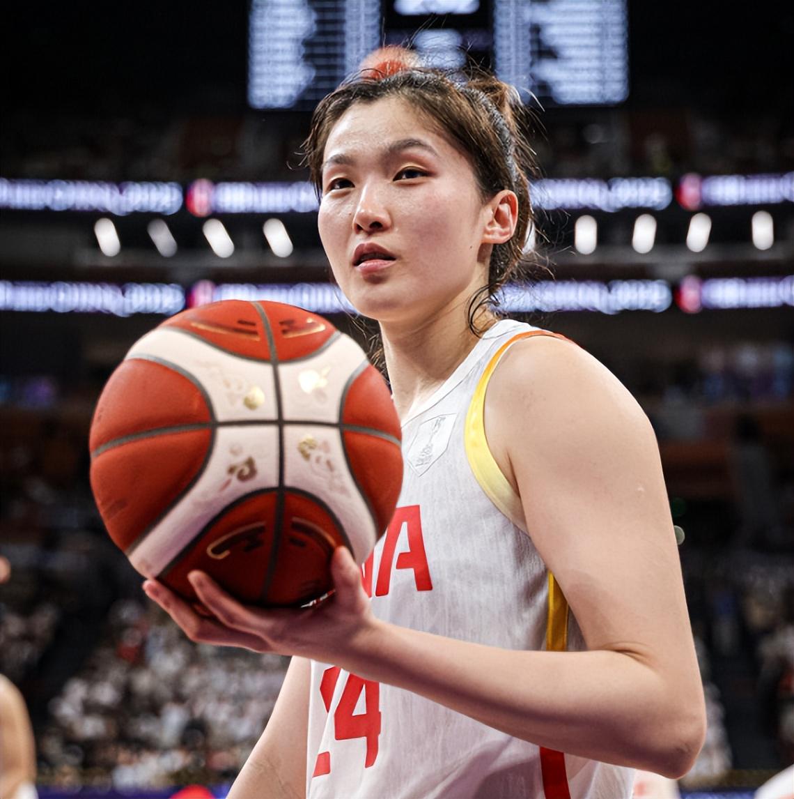 篮板, 她在亚洲杯 篮板, 她在亚洲杯