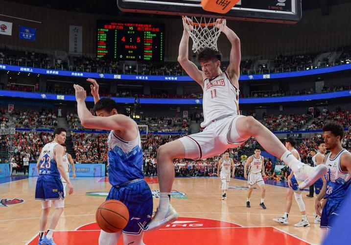 kqS, 第一个赛季 kqS, 第一个赛季