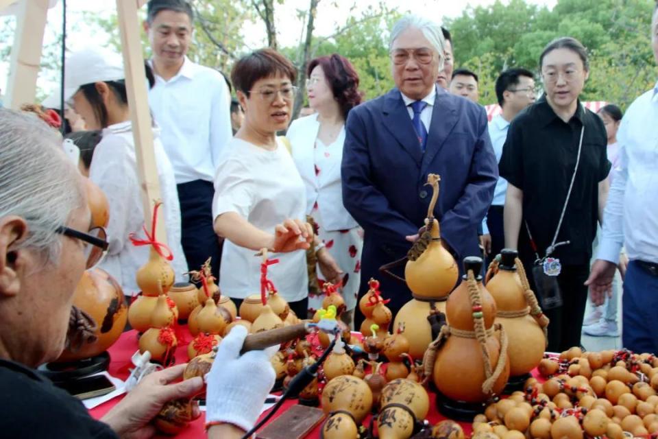 界象棋联合, 世界推广象, 走访的时候 界象棋联合, 世界推广象, 走访的时候